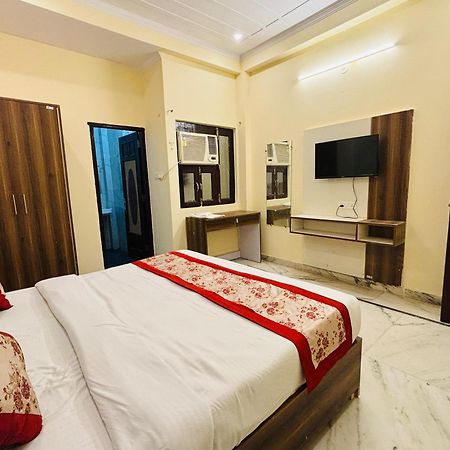 Hotel Vegas Corporate Suites Noida Exteriér fotografie