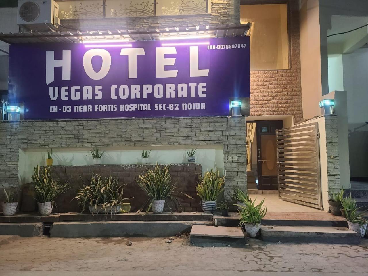 Hotel Vegas Corporate Suites Noida Exteriér fotografie