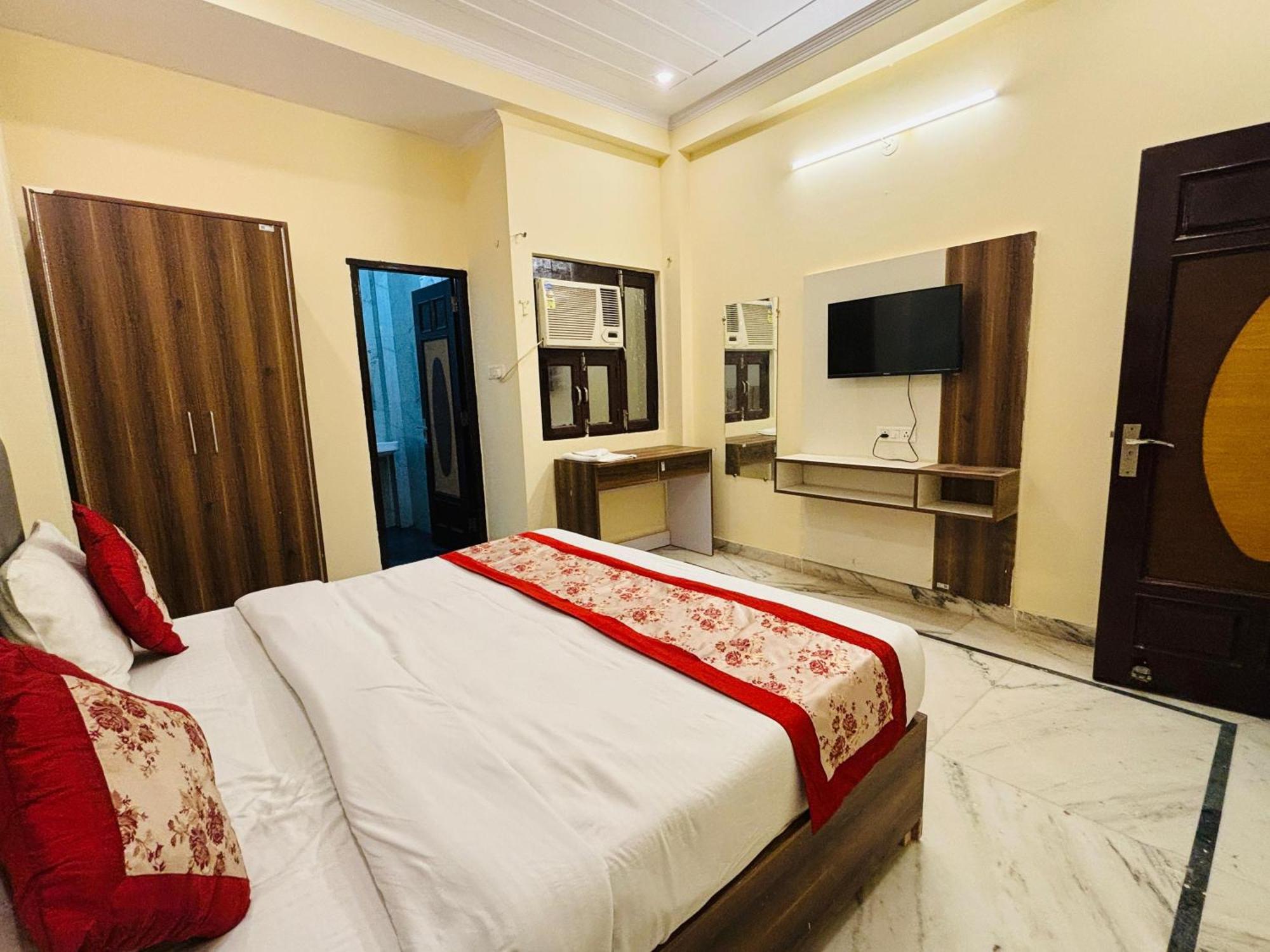 Hotel Vegas Corporate Suites Noida Exteriér fotografie